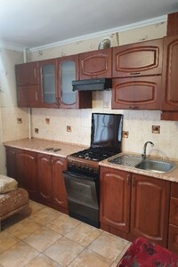 Продається 1-кімнатна квартира 38.2 кв. м у Тернополі, вул. Карпенка