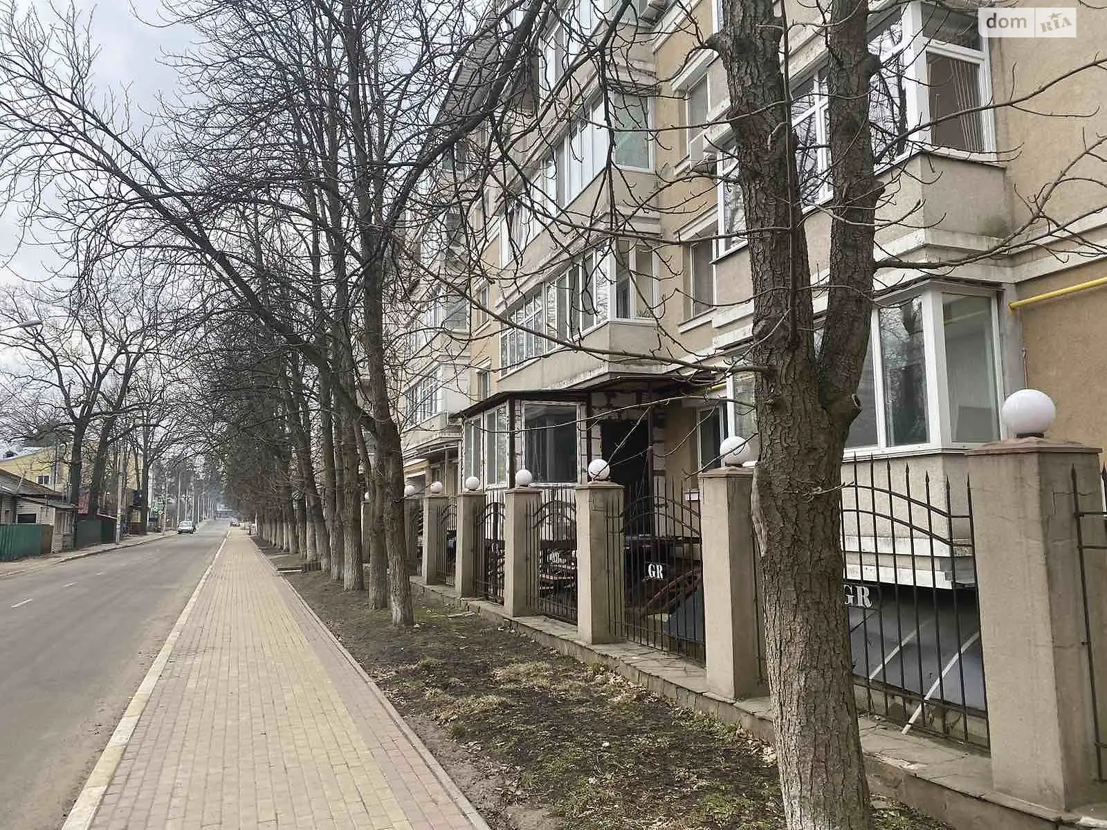 Продается объект сферы услуг 121 кв. м в 5-этажном здании, цена: 36000 $