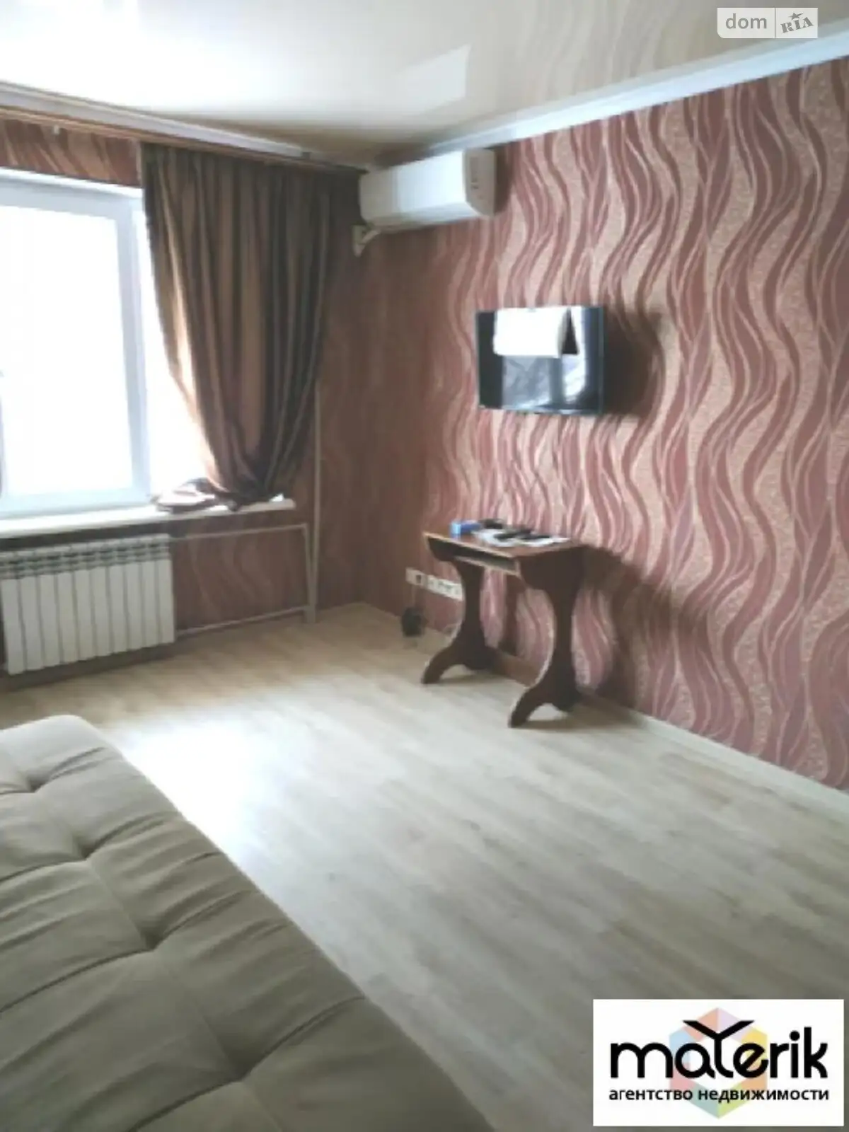 Продается 1-комнатная квартира 37 кв. м в Одессе, ул. Героев обороны Одессы