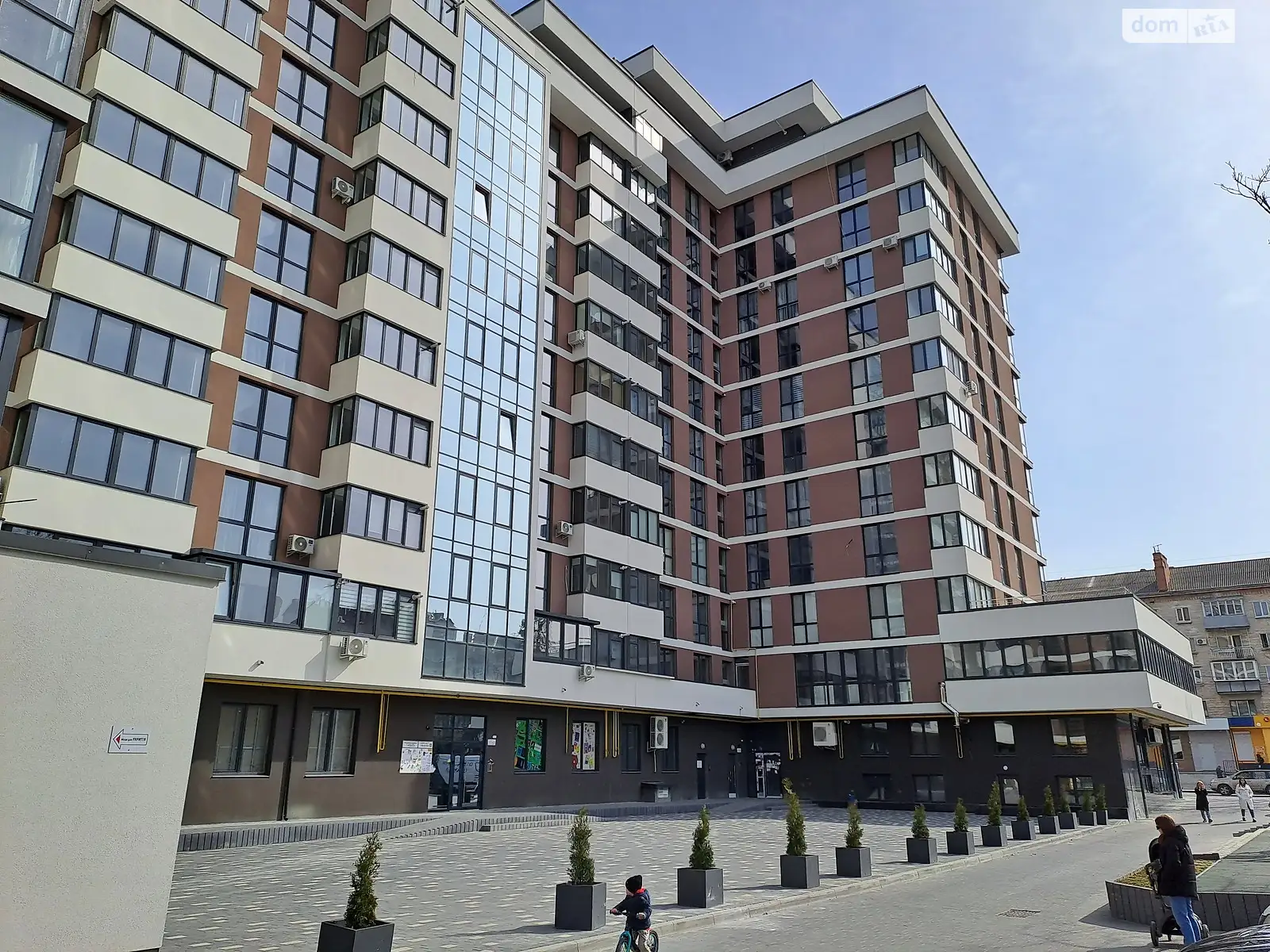 2-кімнатна квартира 58 кв. м у Тернополі, вул. Миру - фото 1