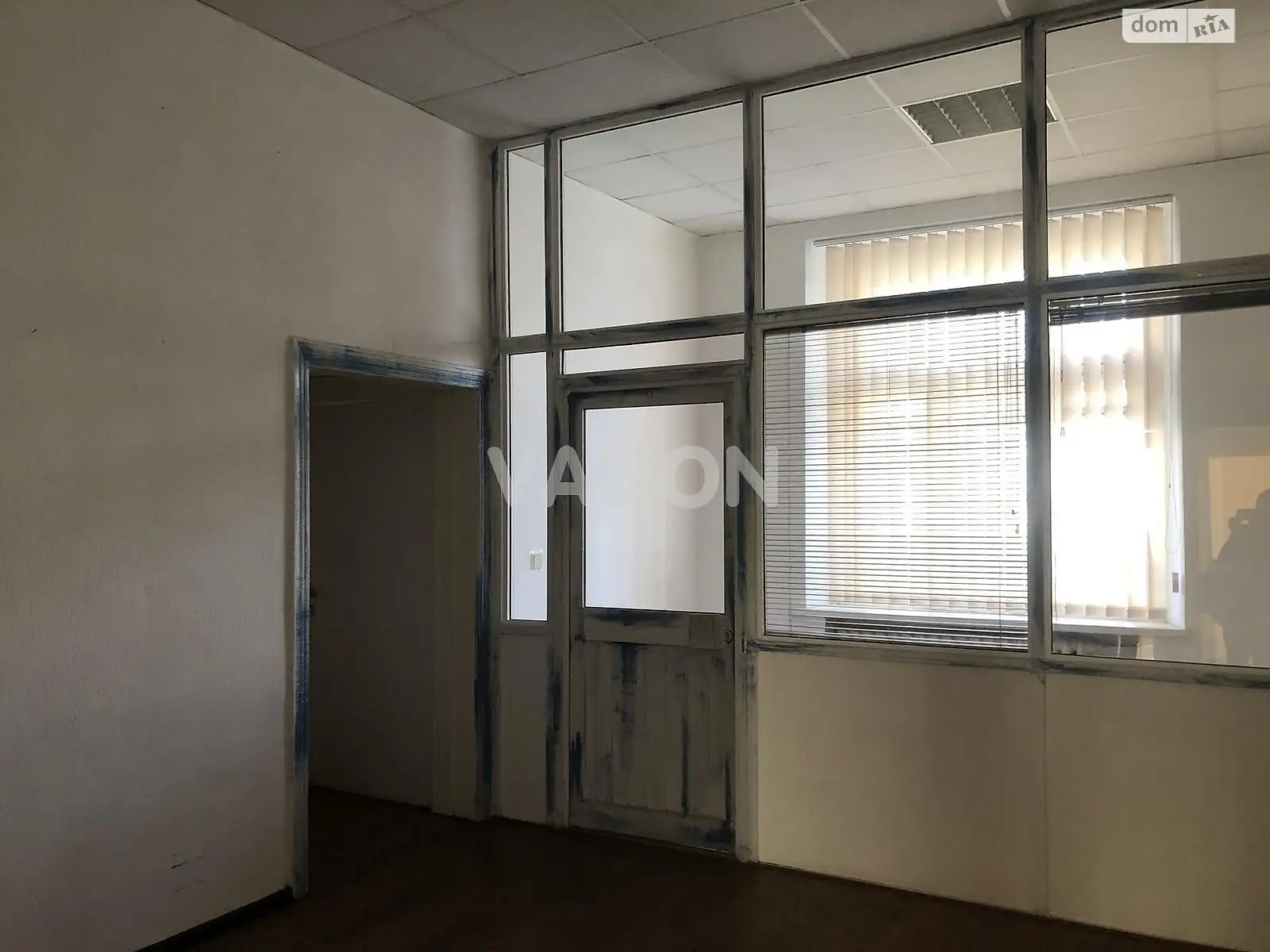 Продається 3-кімнатна квартира 88 кв. м у Києві, вул. Почайнинська, 23 - фото 1