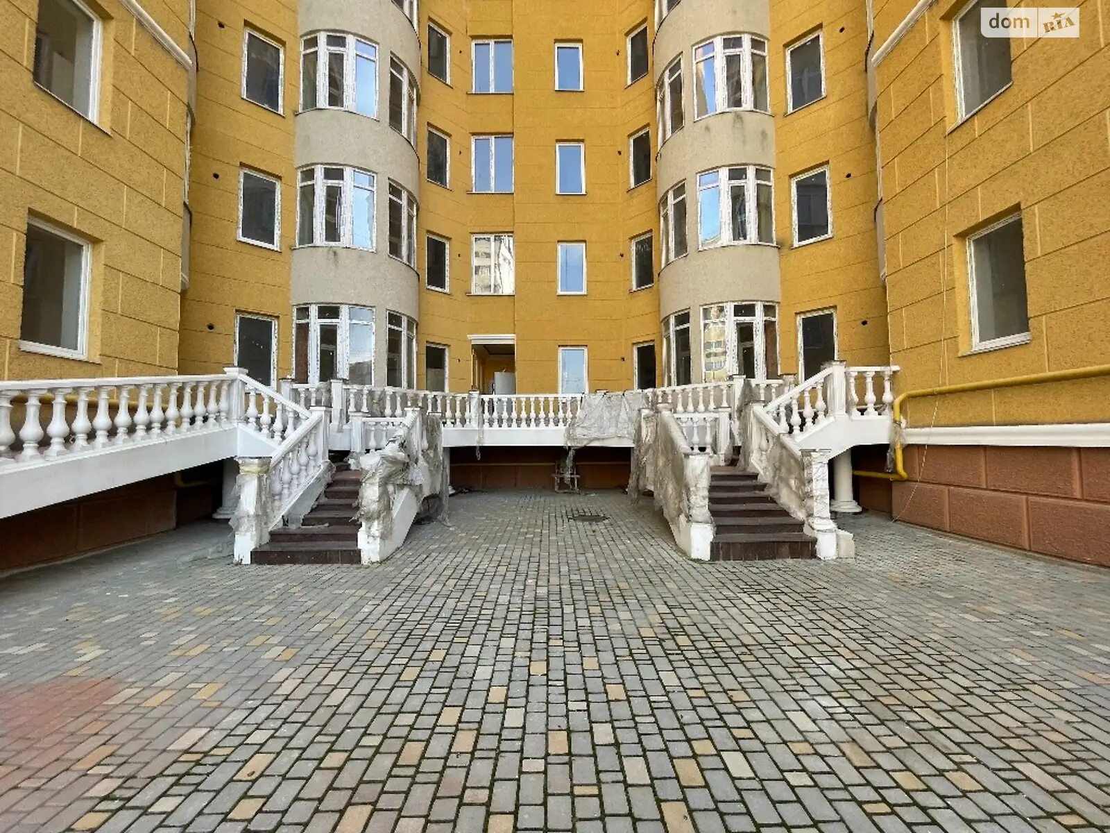 Продается 2-комнатная квартира 79.67 кв. м в Одессе - фото 1
