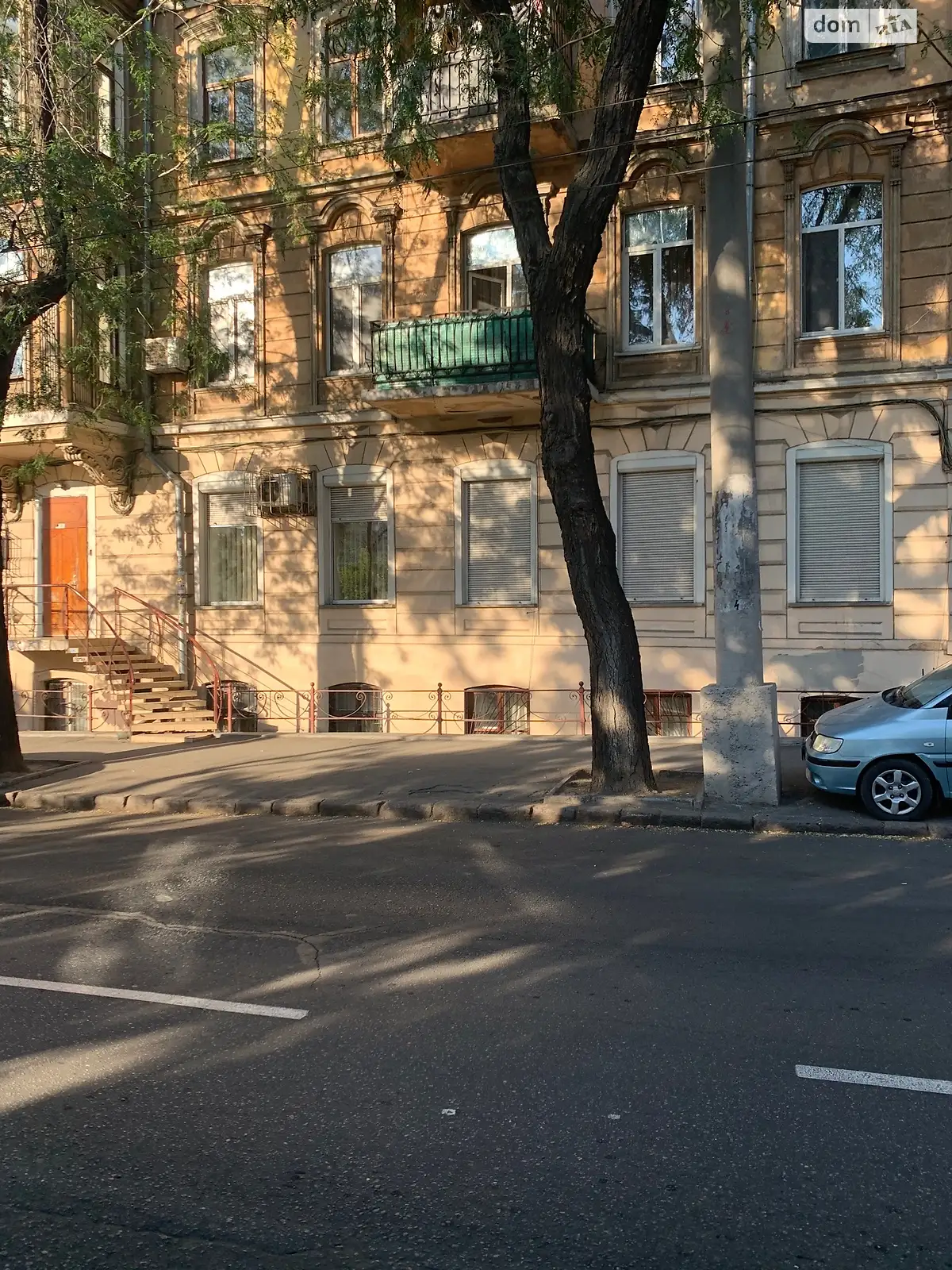 Продается объект сферы услуг 138 кв. м в 3-этажном здании, цена: 175000 $ - фото 1