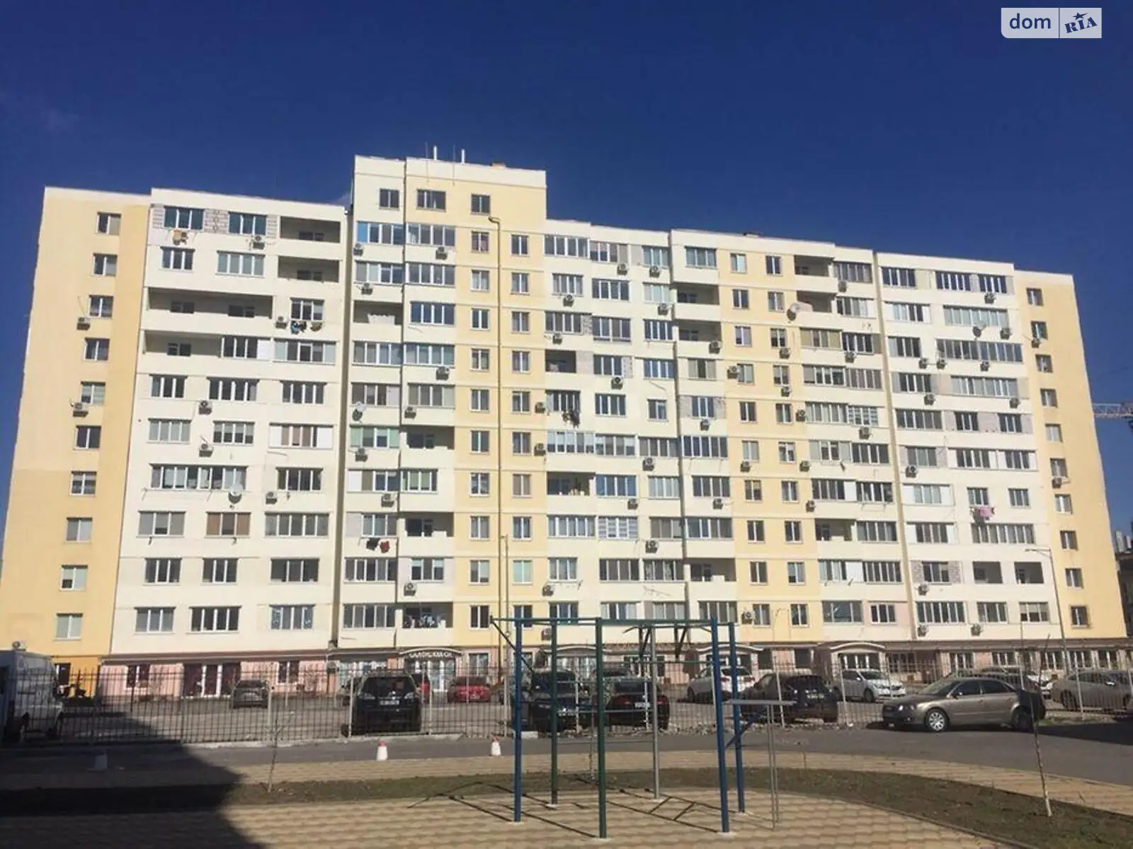 Продается 2-комнатная квартира 73 кв. м в Одессе, ул. Генерала Бочарова, 56А - фото 1