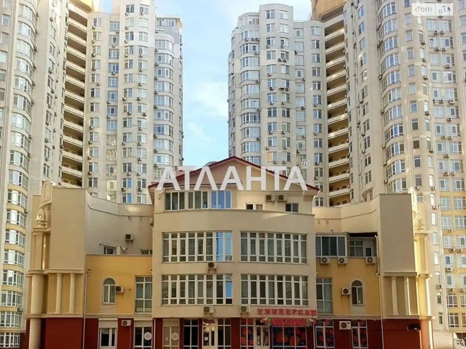 Продается 1-комнатная квартира 55 кв. м в Одессе, бул. Французский, 225 - фото 1