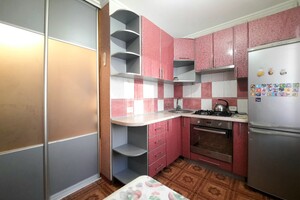 Сдается в аренду 1-комнатная квартира 28 кв. м в Кременчуге, цена: 3500 грн