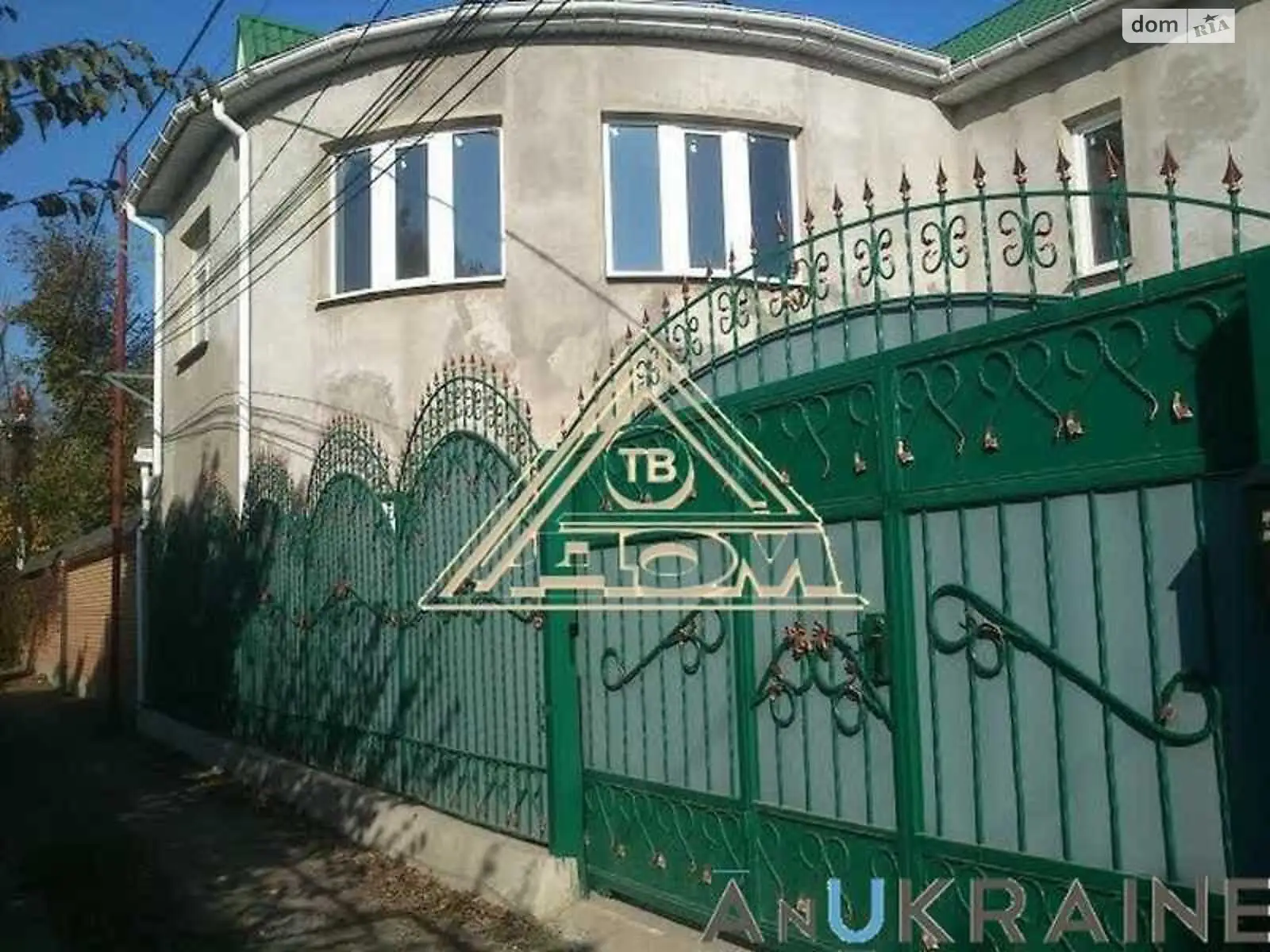 Продается дом на 2 этажа 172 кв. м с камином, цена: 249000 $ - фото 1