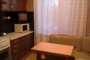 Продается 2-комнатная квартира 53 кв. м в Запорожье, ул. Победы