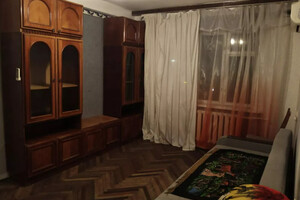 Продается 1-комнатная квартира 37 кв. м в Ужгороде, просп. Свободы