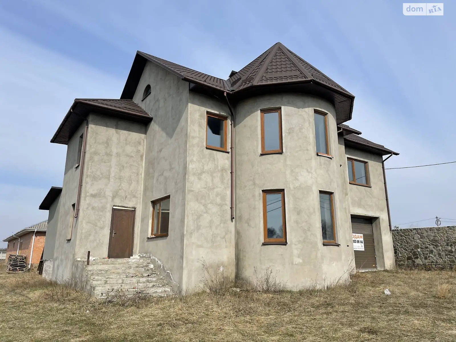 Продается дом на 2 этажа 180 кв. м с балконом, цена: 75000 $ - фото 1