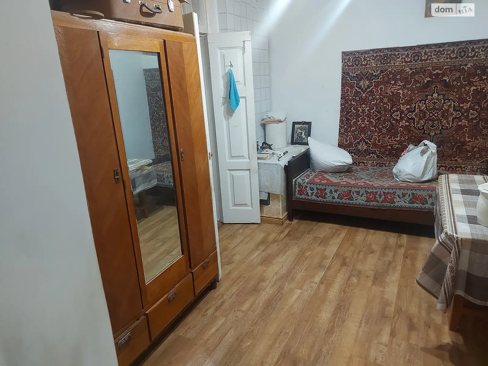 Продается 2-комнатная квартира 31 кв. м в Днепре, цена: 28000 $