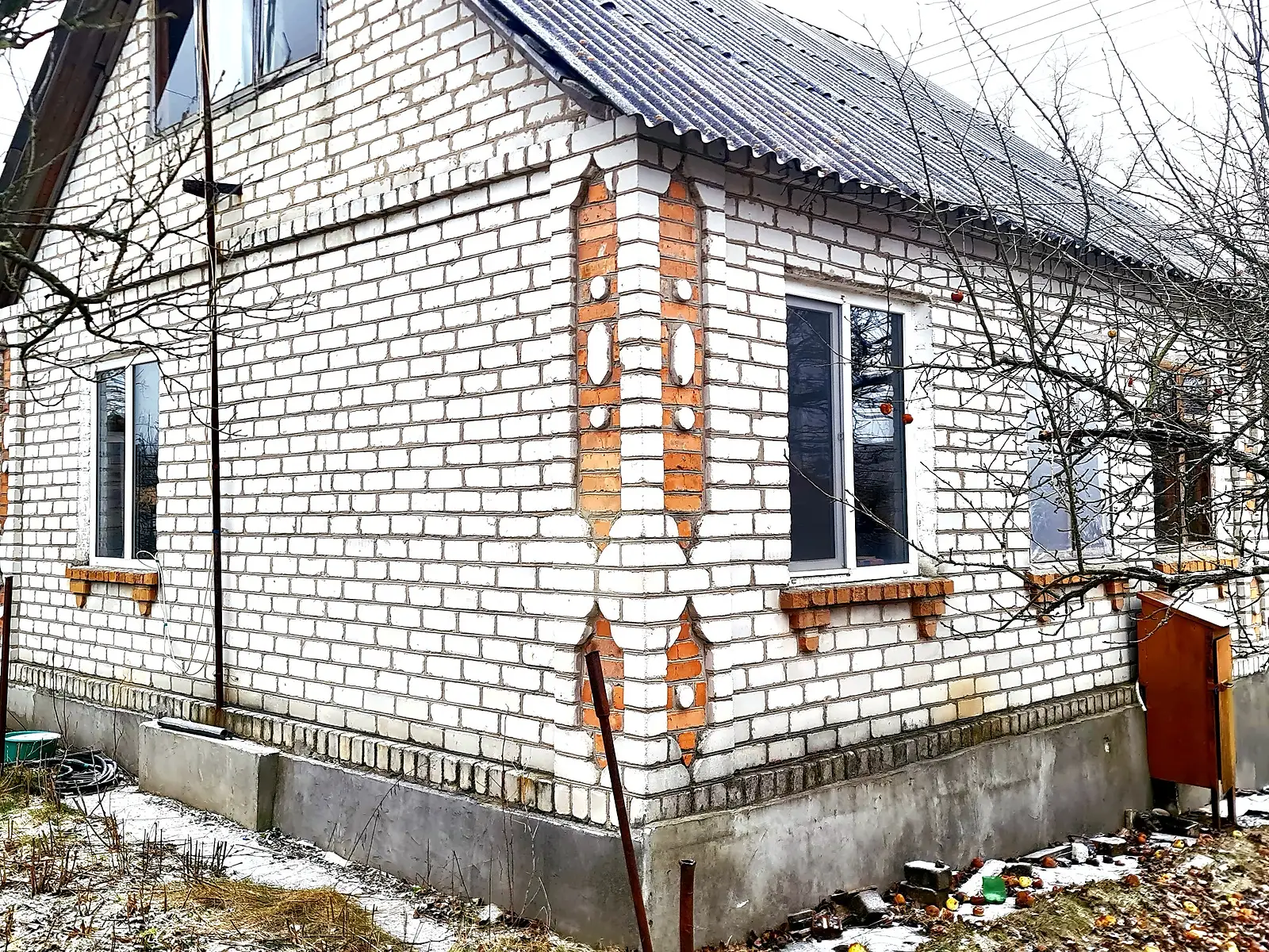 Продается дом на 2 этажа 56 кв. м с верандой, цена: 7300 $ - фото 1