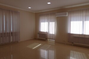 Продаж офісного приміщення, Закарпатська, Минай, Августина Волошина вулиця