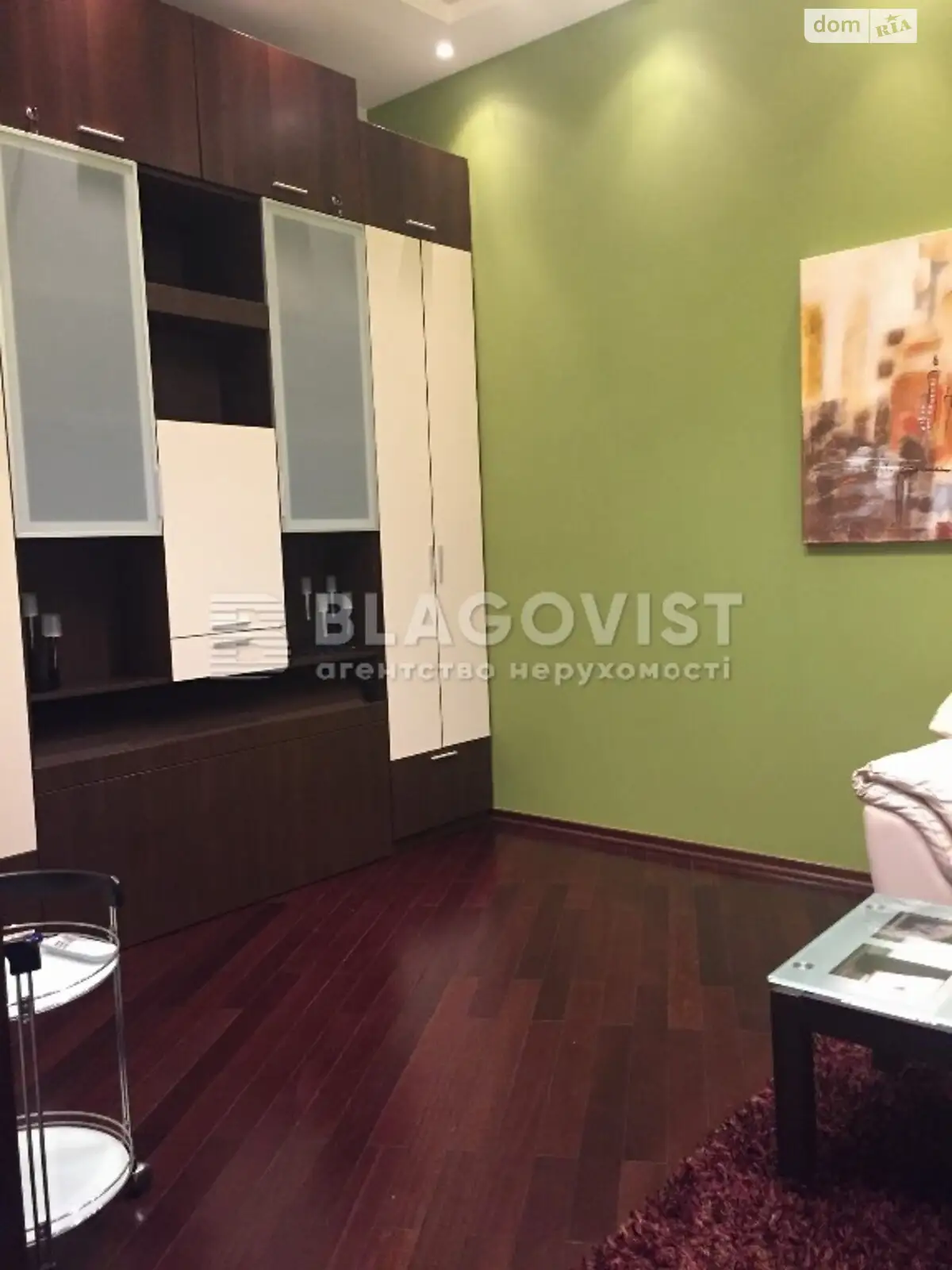 Продается 1-комнатная квартира 40 кв. м в Киеве, ул. Богдана Хмельницкого, 32 - фото 1