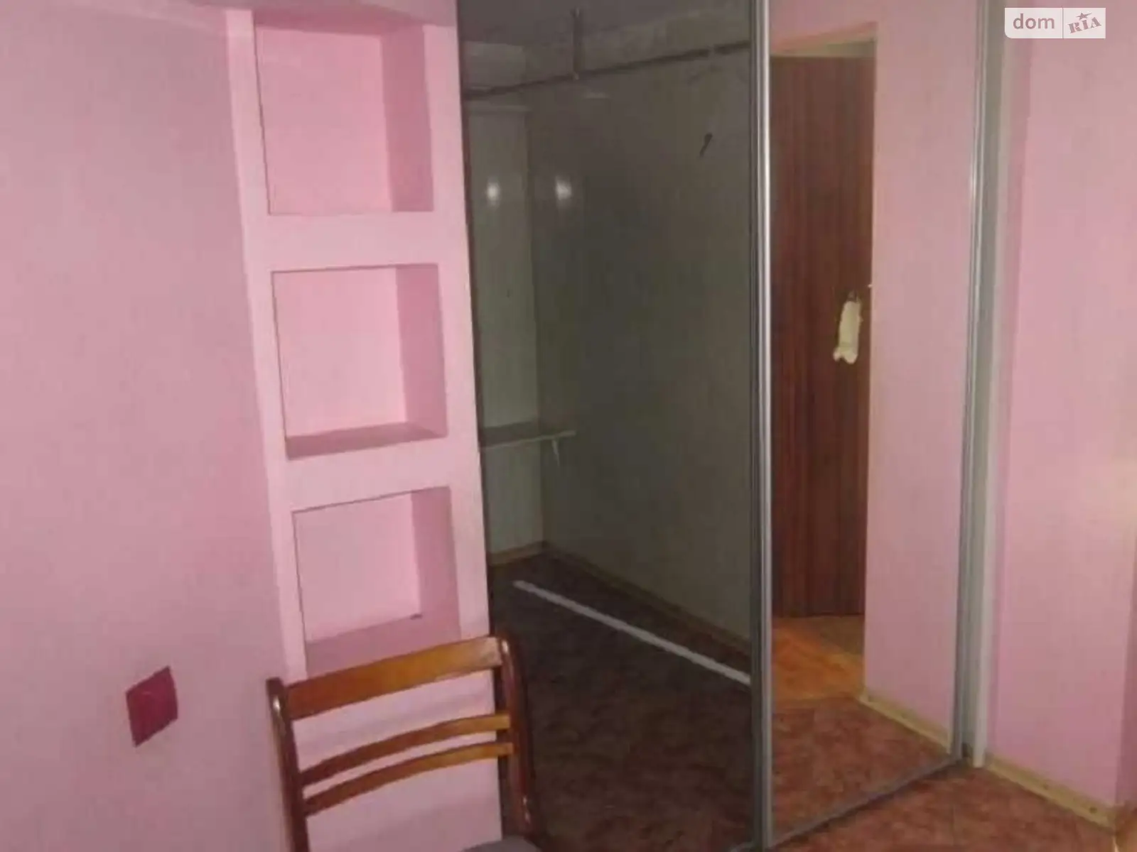 Продається 2-кімнатна квартира 116 кв. м у Одесі, вул. Тополина