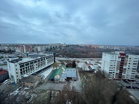 Продається 2-кімнатна квартира 60 кв. м у Тернополі, Підволочиське шосе
