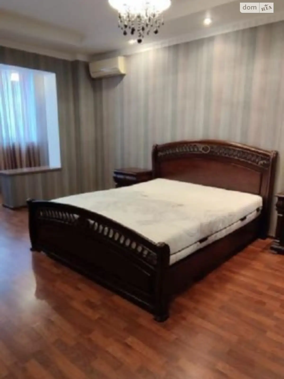 Продается 3-комнатная квартира 100 кв. м в Киеве, ул. Елены Пчилки, 2Б - фото 1