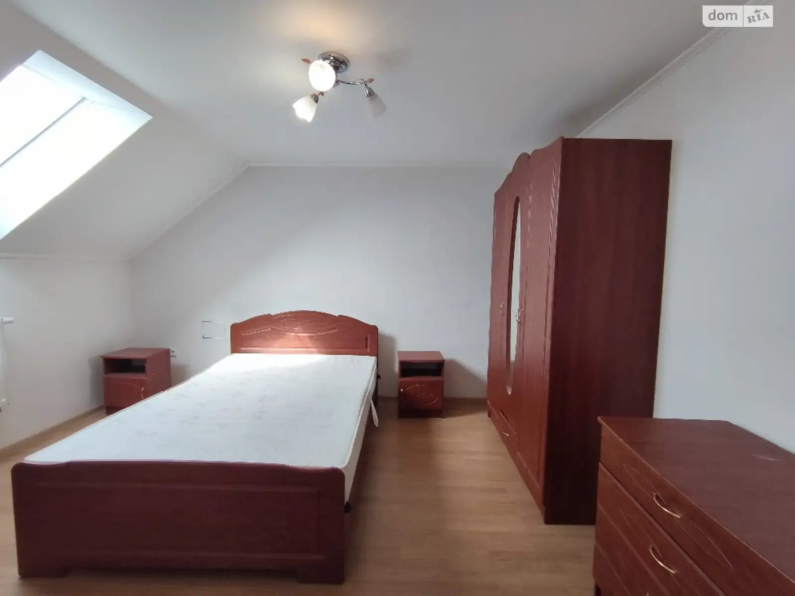 Сдается в аренду 1-комнатная квартира 32 кв. м в, цена: 4000 грн - фото 1