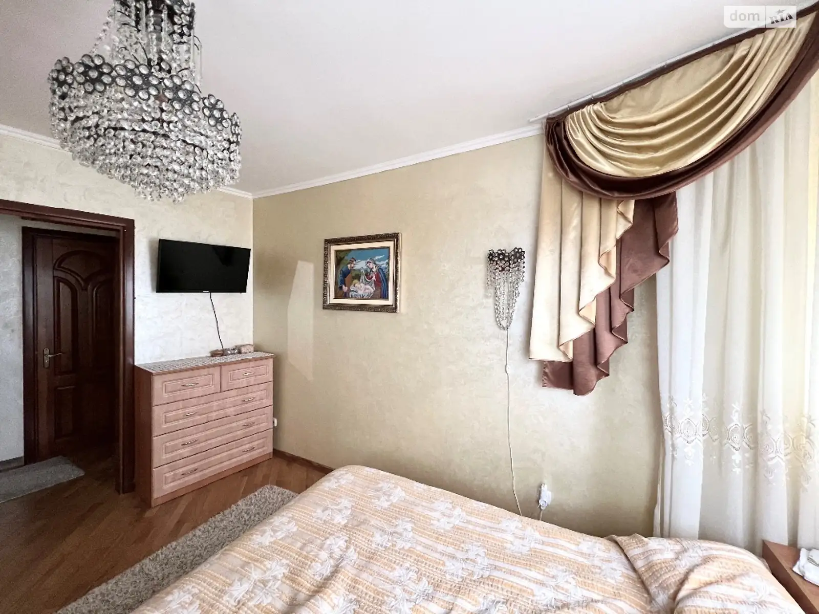 5-комнатная квартира 127.8 кв. м в Тернополе, цена: 77000 $ - фото 1