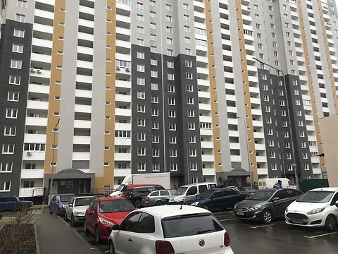 Продается 2-комнатная квартира 77 кв. м в Киеве, ул. Николая Винграновского
