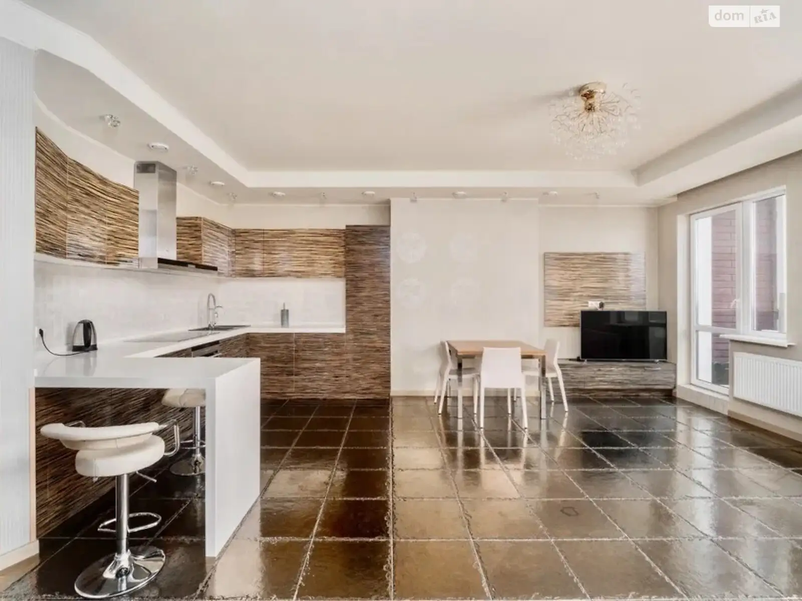 Продається 3-кімнатна квартира 116 кв. м у Харкові, цена: 120000 $