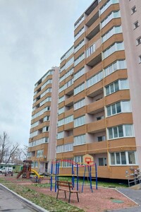 Продается 1-комнатная квартира 50 кв. м в Чернигове, ул. Гончая