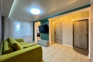 Продажа квартиры, Полтавская, Кременчуг, р‑н. Автозаводской, Троицкая улица, дом 1