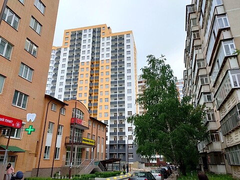 Продается 1-комнатная квартира 28 кв. м в Броварах, ул. Симона Петлюры