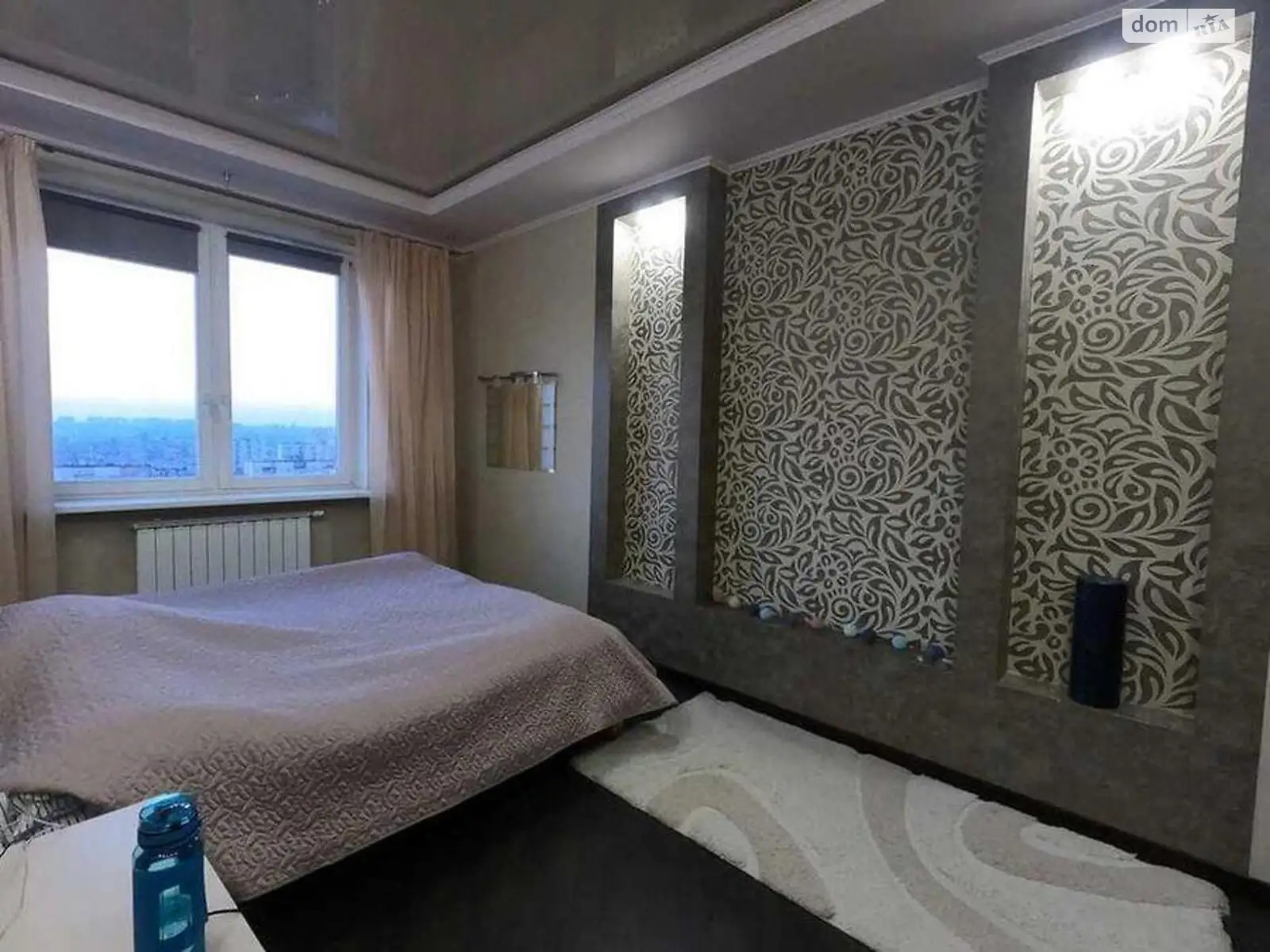 Продается 2-комнатная квартира 77 кв. м в Киеве, просп. Владимира Ивасюка - фото 1