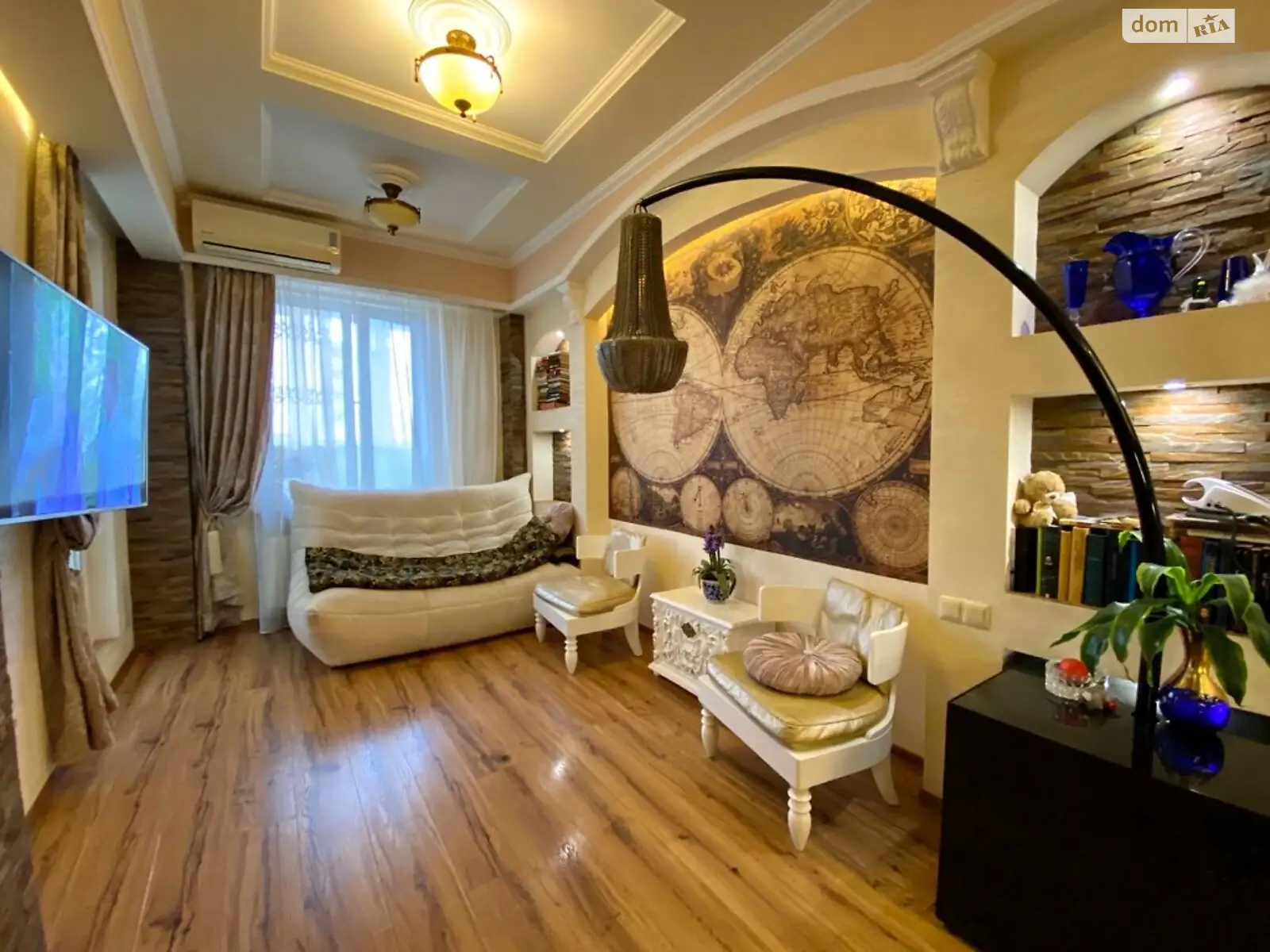 Продается 2-комнатная квартира 82 кв. м в Одессе, бул. Французский, 22 - фото 1