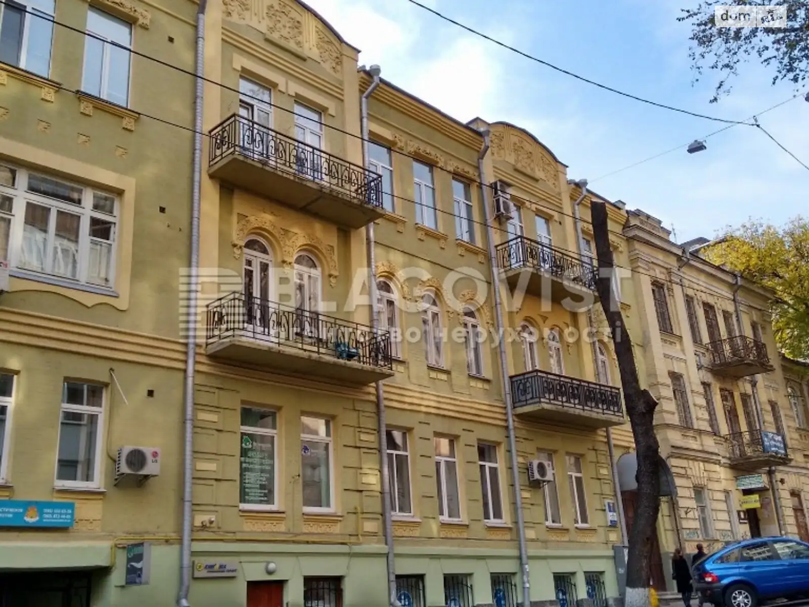Продается 2-комнатная квартира 60 кв. м в Киеве, ул. Малая Житомирская, 7