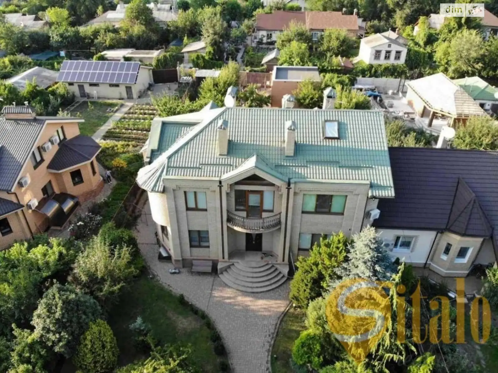 Продається будинок 3 поверховий 377 кв. м з каміном, цена: 225000 $