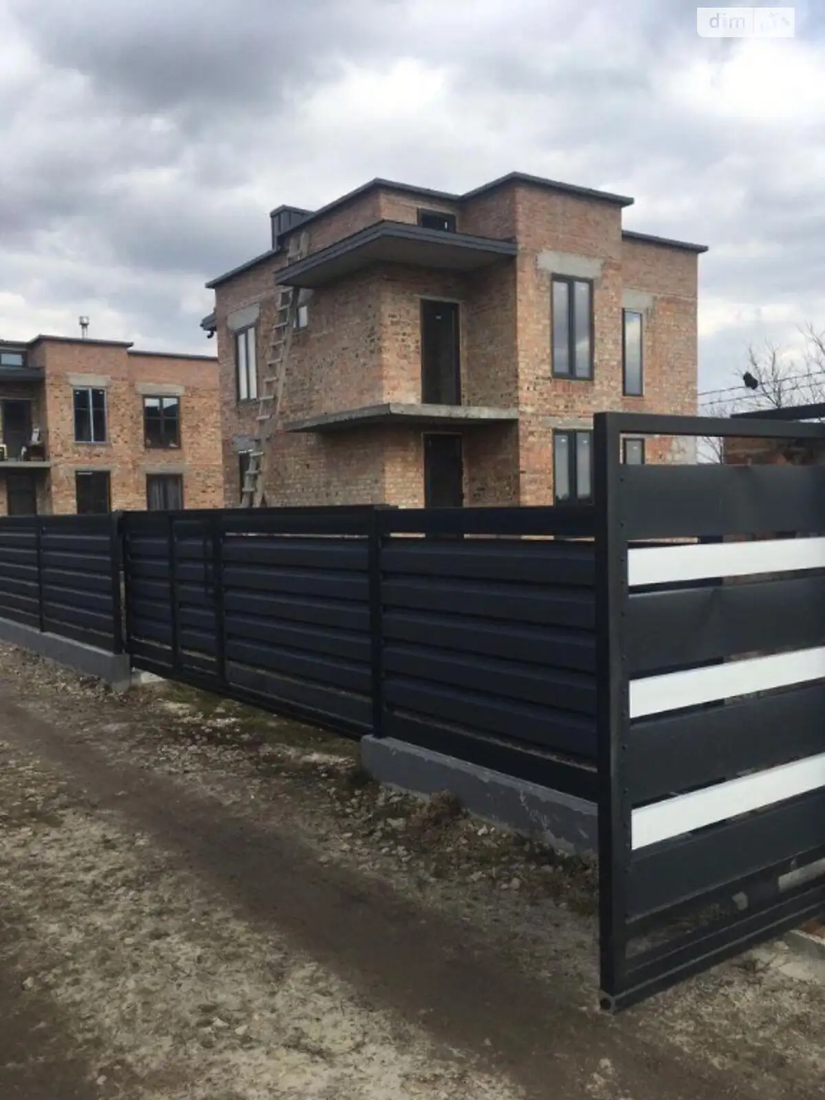 Продається будинок 2 поверховий 115 кв. м з мансардою, цена: 88000 $