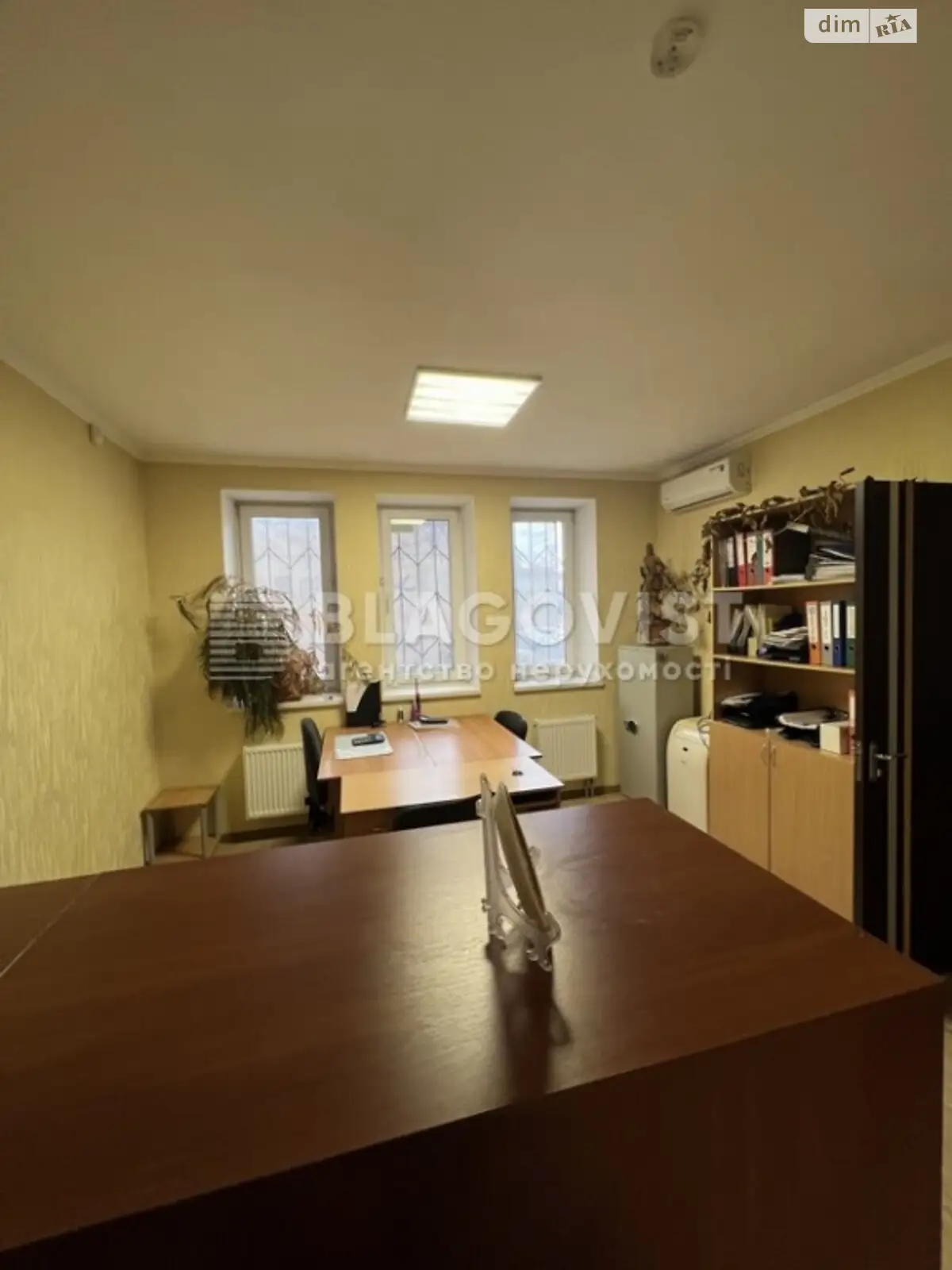 Продается 1-комнатная квартира 55.4 кв. м в Киеве, ул. Голосеевская, 13А