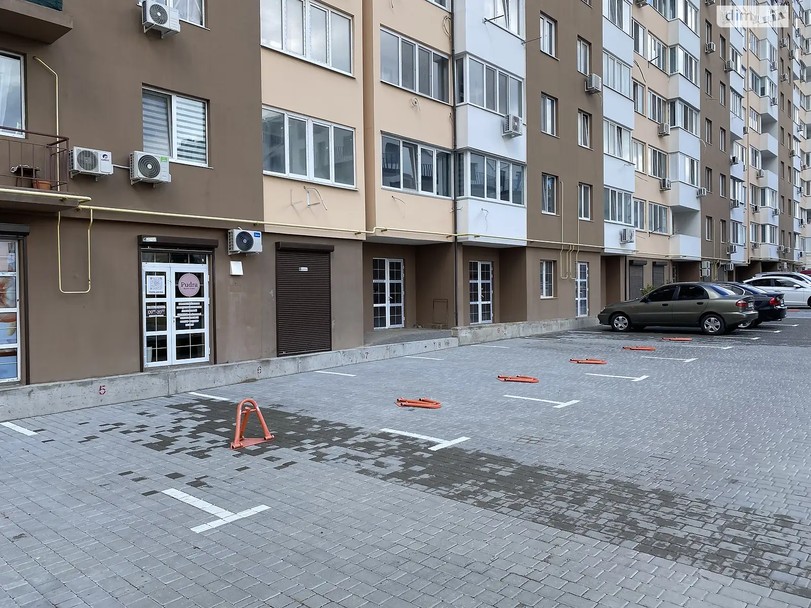 Продается офис 43 кв. м в бизнес-центре, цена: 29000 $