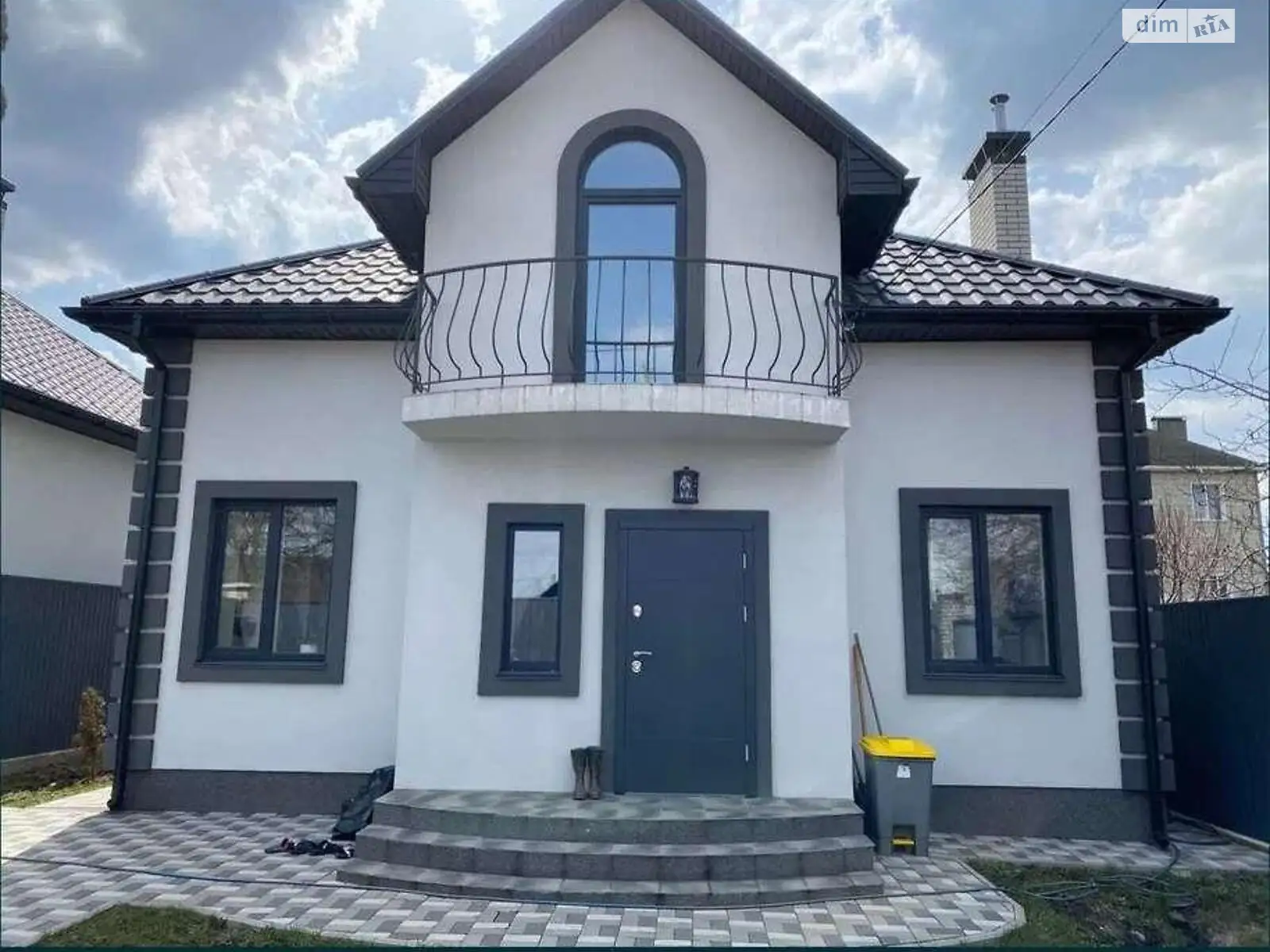 Продается дом на 2 этажа 164 кв. м с мебелью, цена: 315000 $ - фото 1