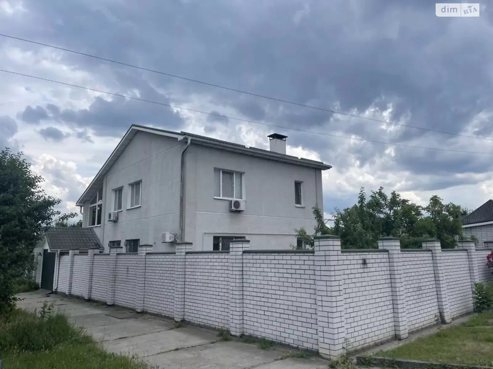 Продается дом на 2 этажа 280 кв. м с баней/сауной, цена: 187000 $ - фото 1