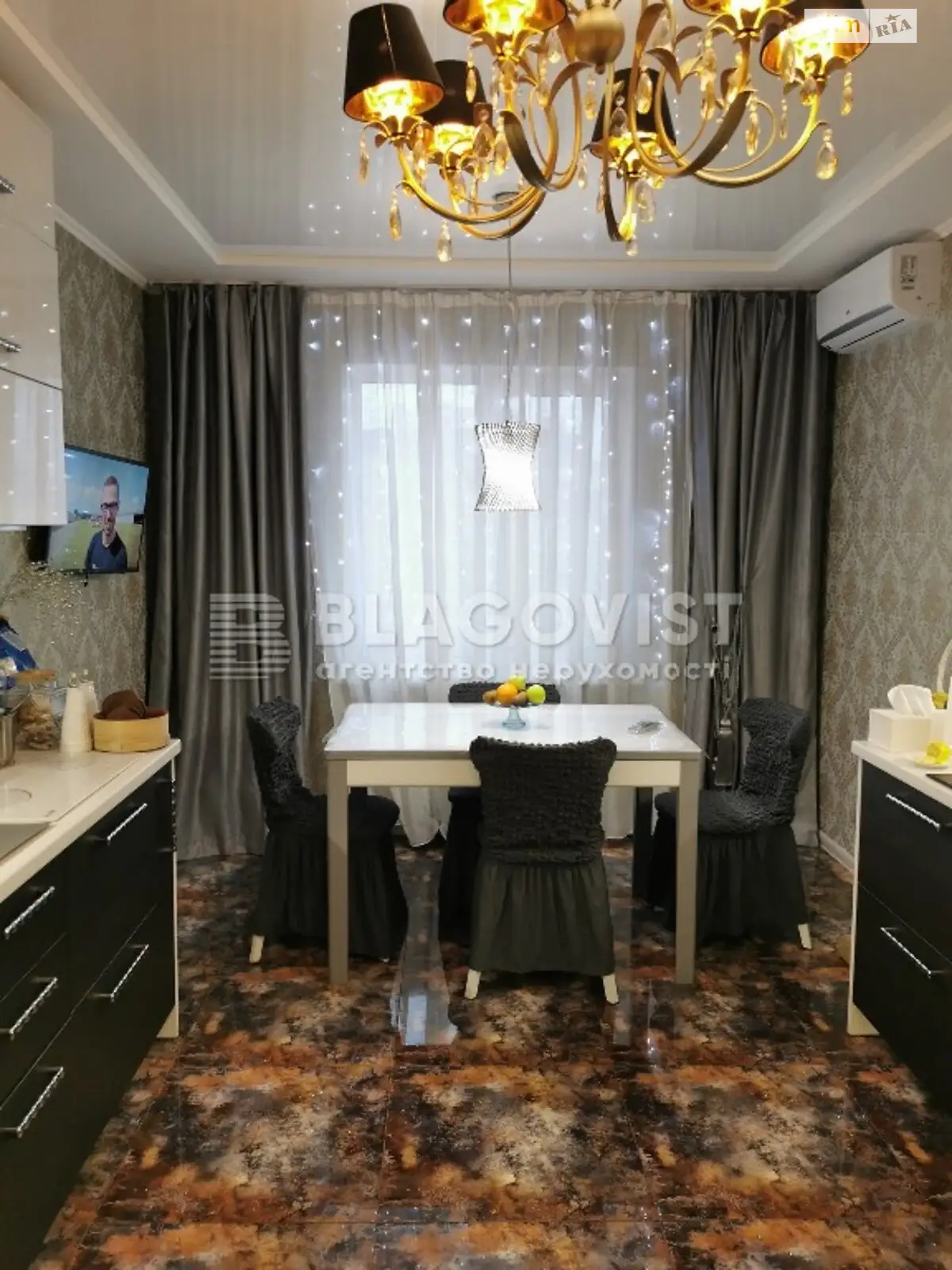 Продается 3-комнатная квартира 97 кв. м в Киеве, ул. Урловская, 17 - фото 1