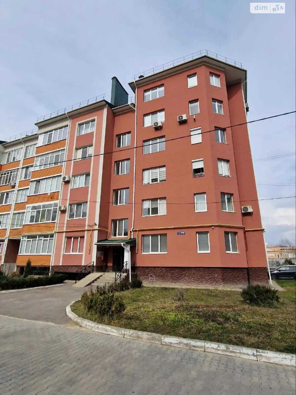 Продается 2-комнатная квартира 98 кв. м в Черновцах - фото 4
