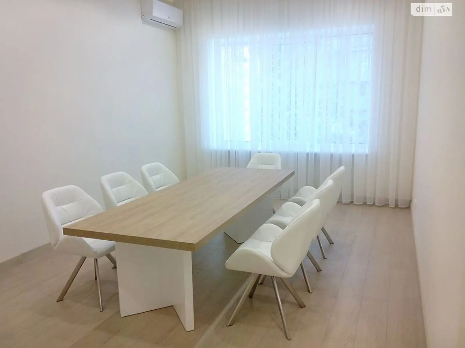 Продається офіс 351.4 кв. м в бізнес-центрі, цена: 438000 $ - фото 1