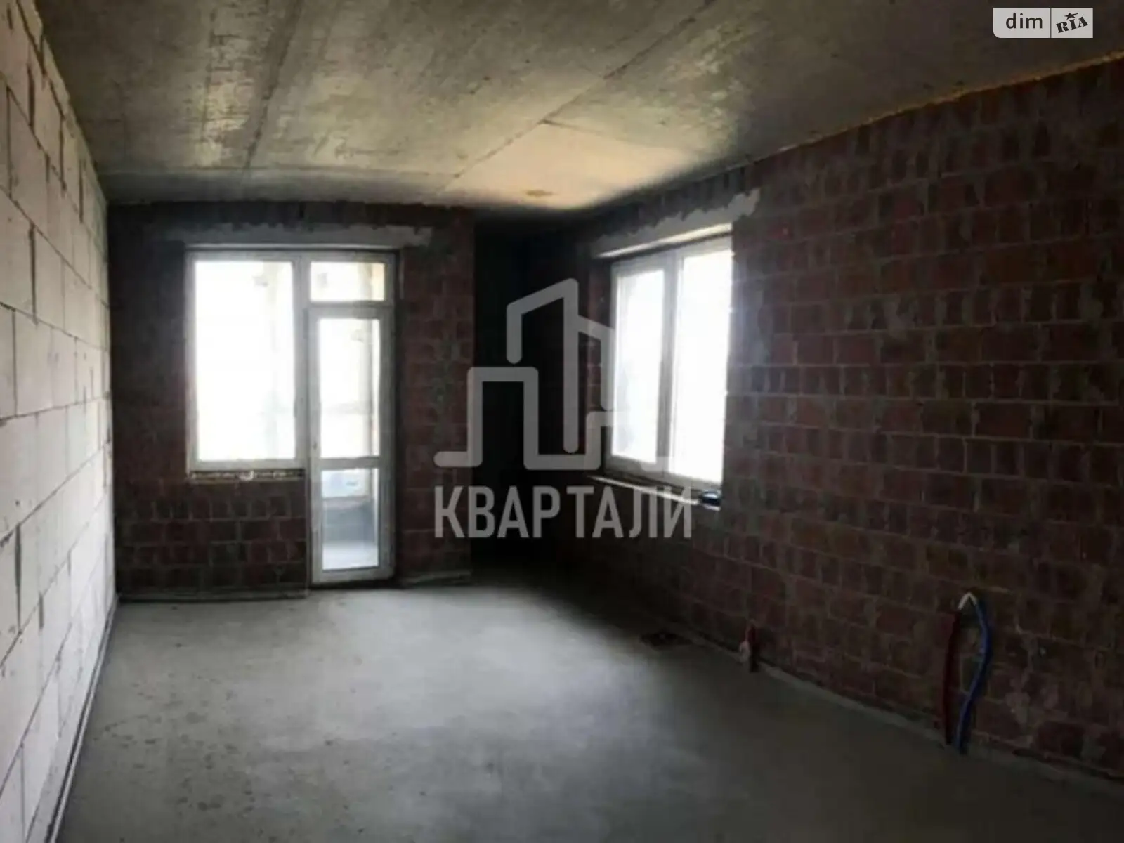 Продается 2-комнатная квартира 74 кв. м в Киеве, ул. Кустанайская, 13 - фото 1