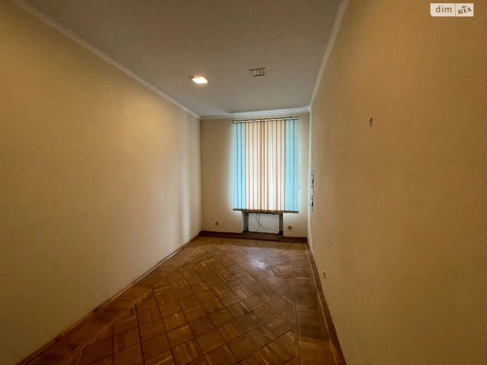 Продается 3-комнатная квартира 68 кв. м в Одессе, ул. Нежинская - фото 1