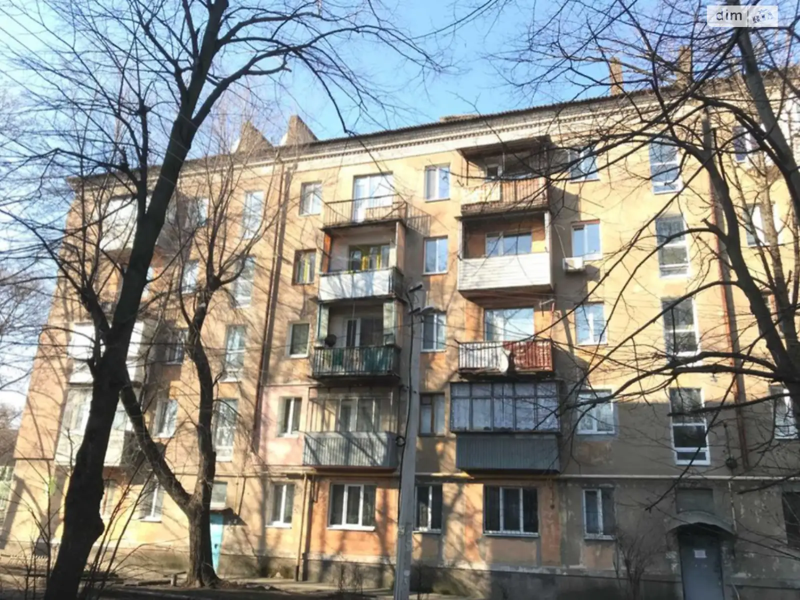 Продается 3-комнатная квартира 56 кв. м в Днепре, ул. Караваева, 17