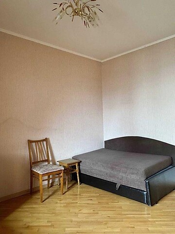 Продается 3-комнатная квартира 72 кв. м в Киеве, ул. Степана Олейника