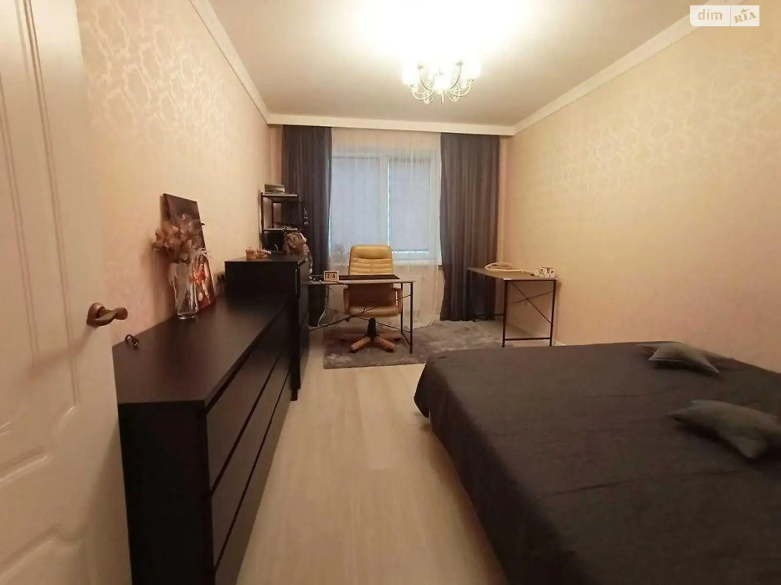 Продается 2-комнатная квартира 63 кв. м в Киеве, ул. Дениса Рачинского(Комбинатная), 25 - фото 1