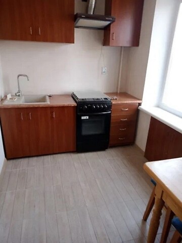Продается 1-комнатная квартира 39 кв. м в Запорожье, ул. Узбекистанская