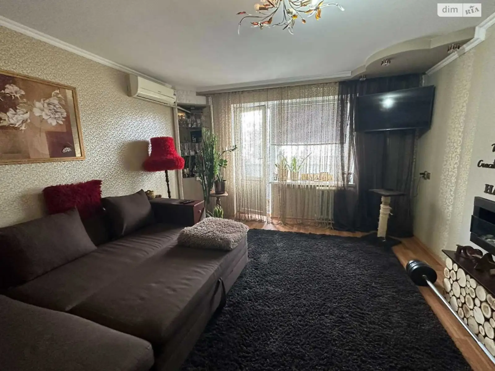 Продается 3-комнатная квартира 64 кв. м в Днепре, ул. Тополиная