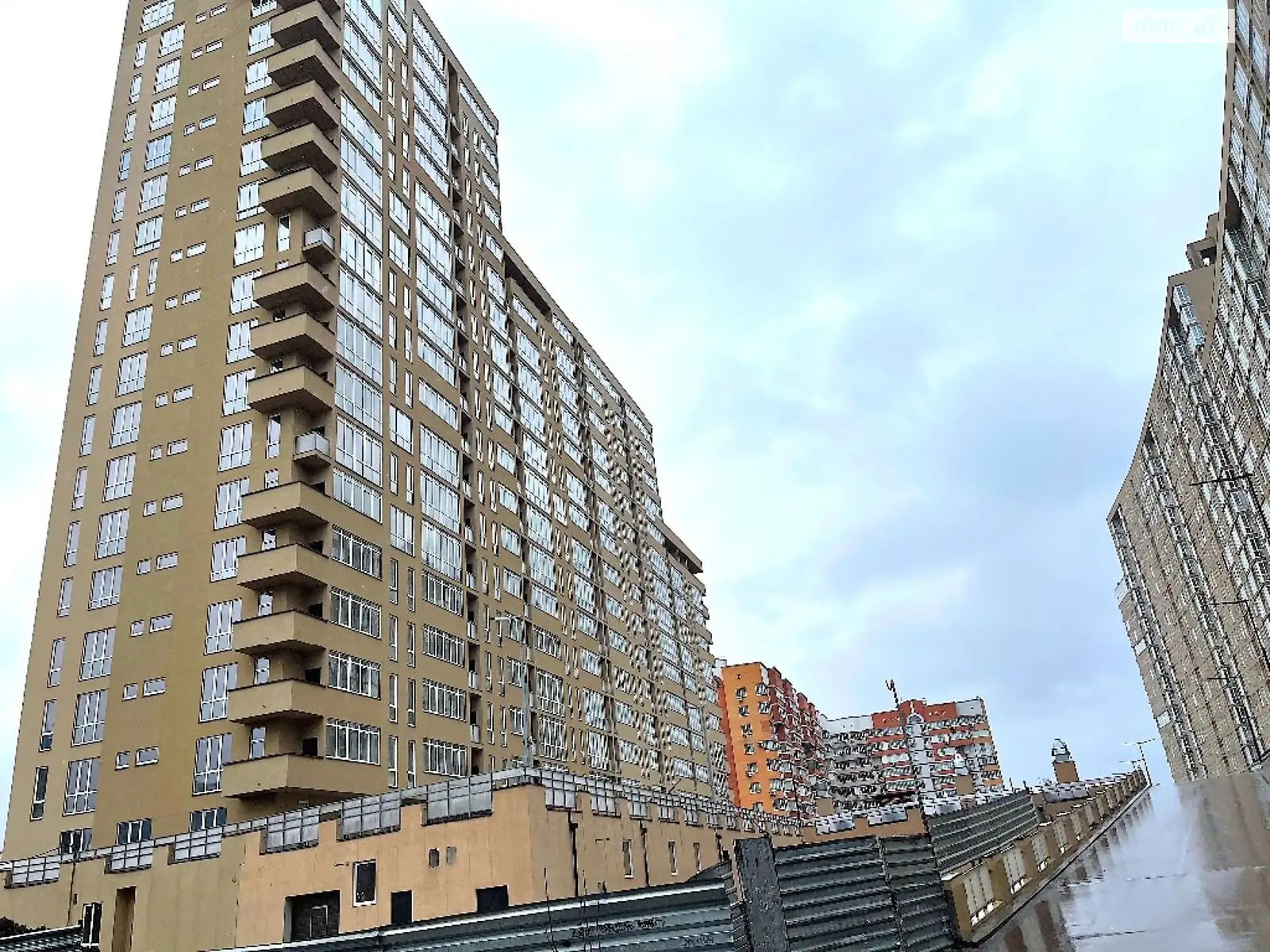 Продается 2-комнатная квартира 74 кв. м в Харькове, ул. Клочковская, 117 - фото 1