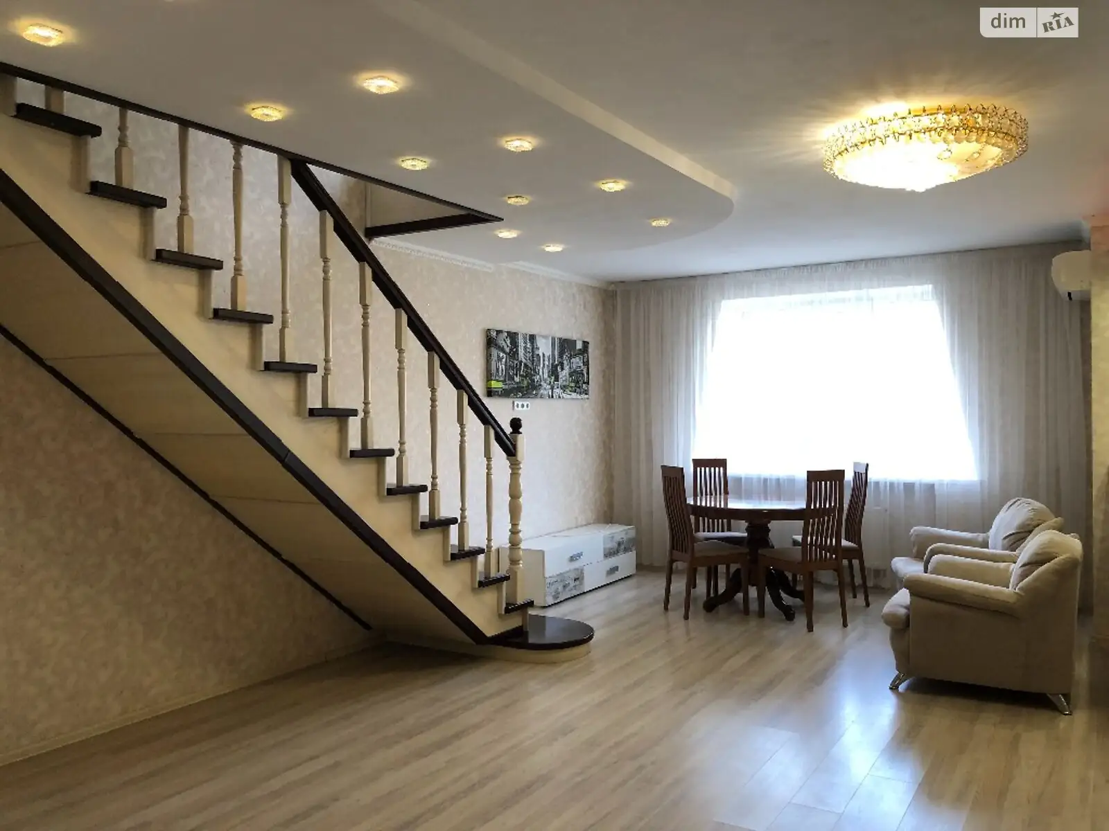 Продается 3-комнатная квартира 170 кв. м в Ирпене, ул. Елены Телиги(Лермонтова), 6Г