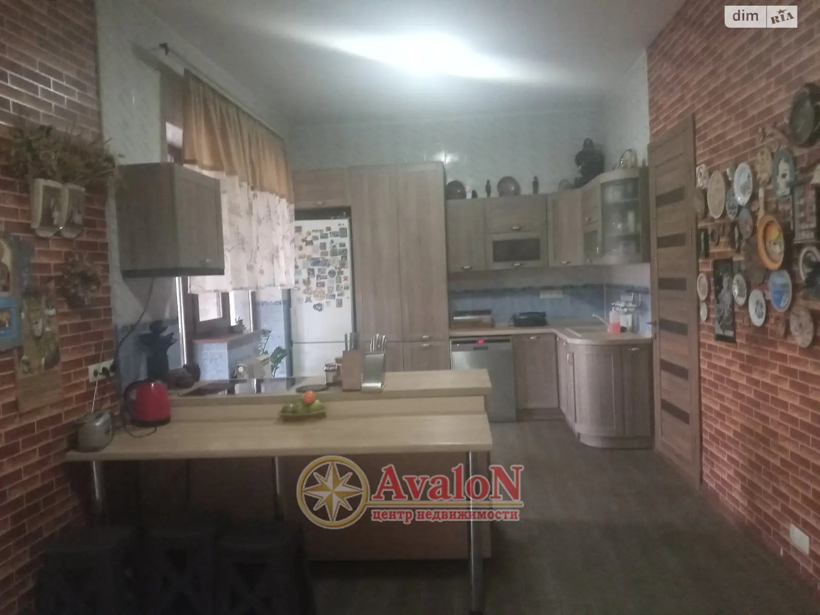 Продается одноэтажный дом 140 кв. м с камином, цена: 114500 $ - фото 1